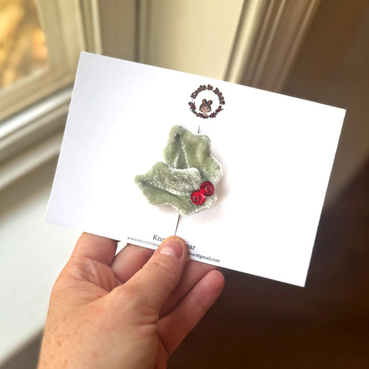 Red Sequin Berry on Sage Holly clip